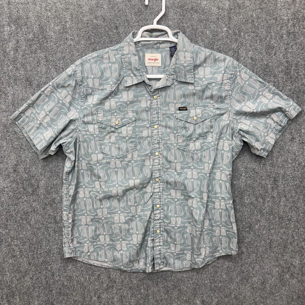 Wrangler pearl snap western shirt Men's size XL cowboy boot print
